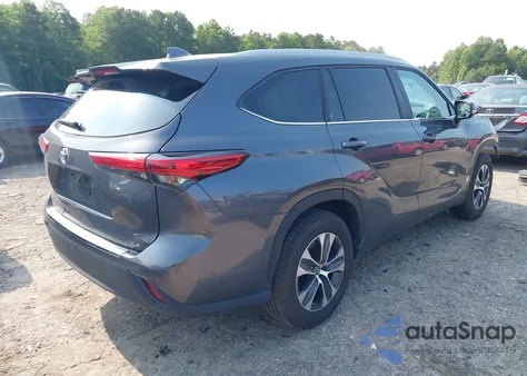 2023 Toyota Highlander Xle z USA, uszkodzony, nr VIN 5TDKDRAH4PS028364